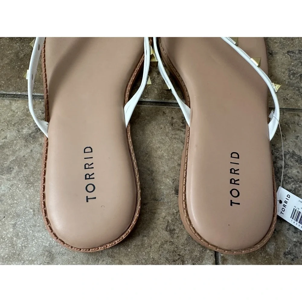 NEW Torrid Coral Studded Flip Flop (Size 10WW) - Picture 5 of 7